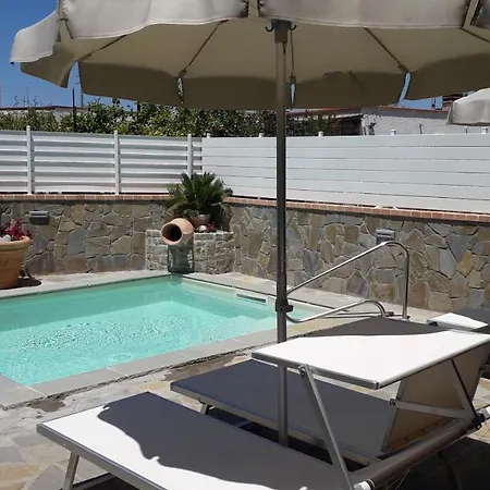 Zurro E Breakfast Bed and breakfast 4*