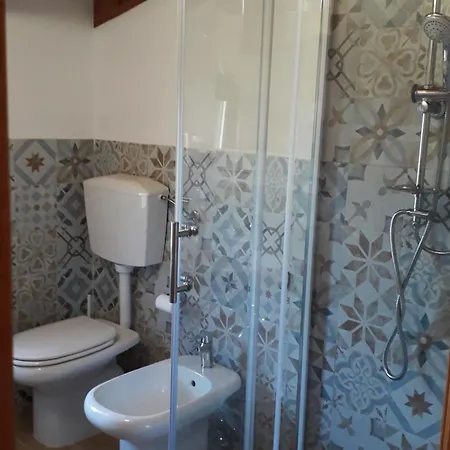 Zurro E Breakfast 4*