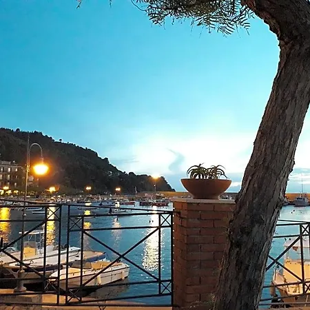 Zurro Con Piscina E Relax Vicino Al Mare 4* Castellabate