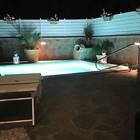 Bed & Breakfast Zurro Con Piscina E Relax Vicino Al Mare