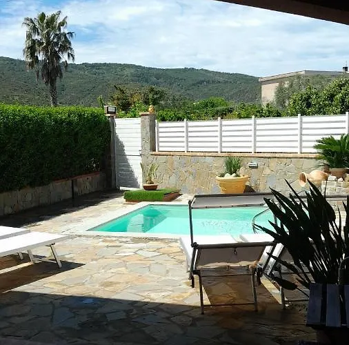 Zurro E Breakfast 住宿加早餐酒店 4*